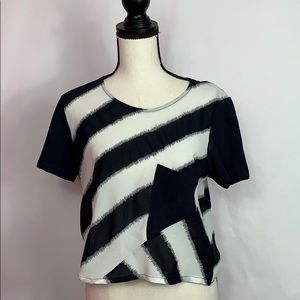 Canal short sleeve blue/white w/ front pocket top
